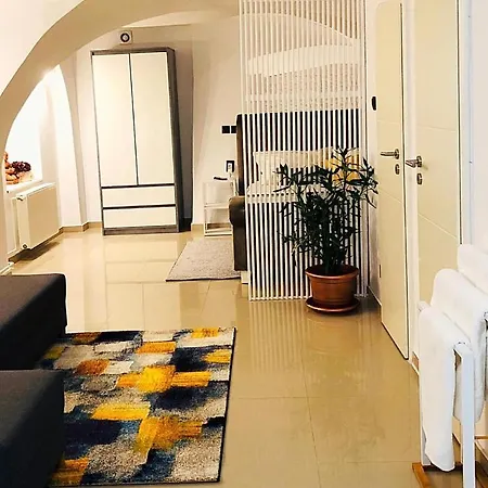 La Boheme Studio